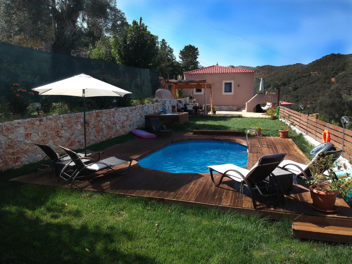 Ampelos Cretan Villa - Private Pool & Heated Ozone Jacuzzi Yerolakkos ภายนอก รูปภาพ